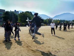 Jump Around. Zoe Wolszon. Nobyeon Middle School, Daegu.